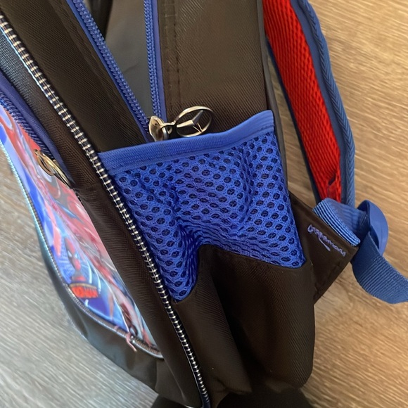 Spider-Man backpack - Picture 3 of 4